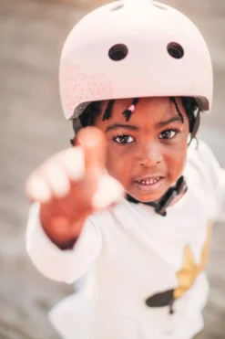 Scoot And Ride Helm XS - Reflektierende Rose -SportX Verkäufe scoot and ride helmet xs reflective rose 1